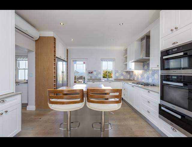 5 BEDROOM HOUSE TO LET IN RUYTEPLAATS